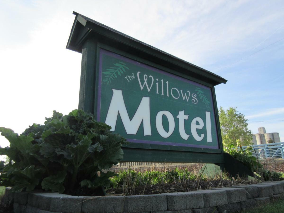 The Willows Motel Wilbur ภายนอก รูปภาพ